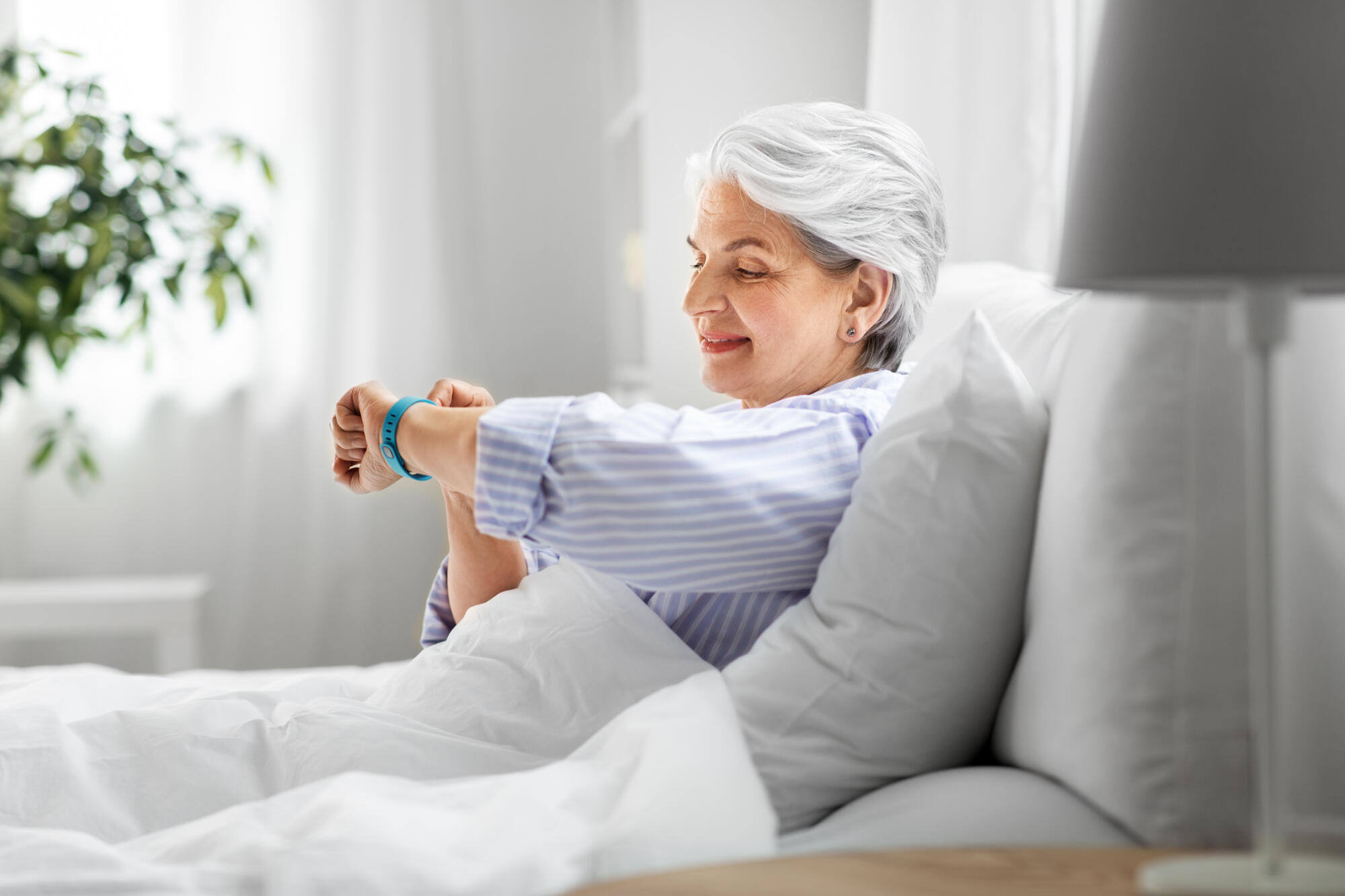 smartwatch to detect falls in seniors